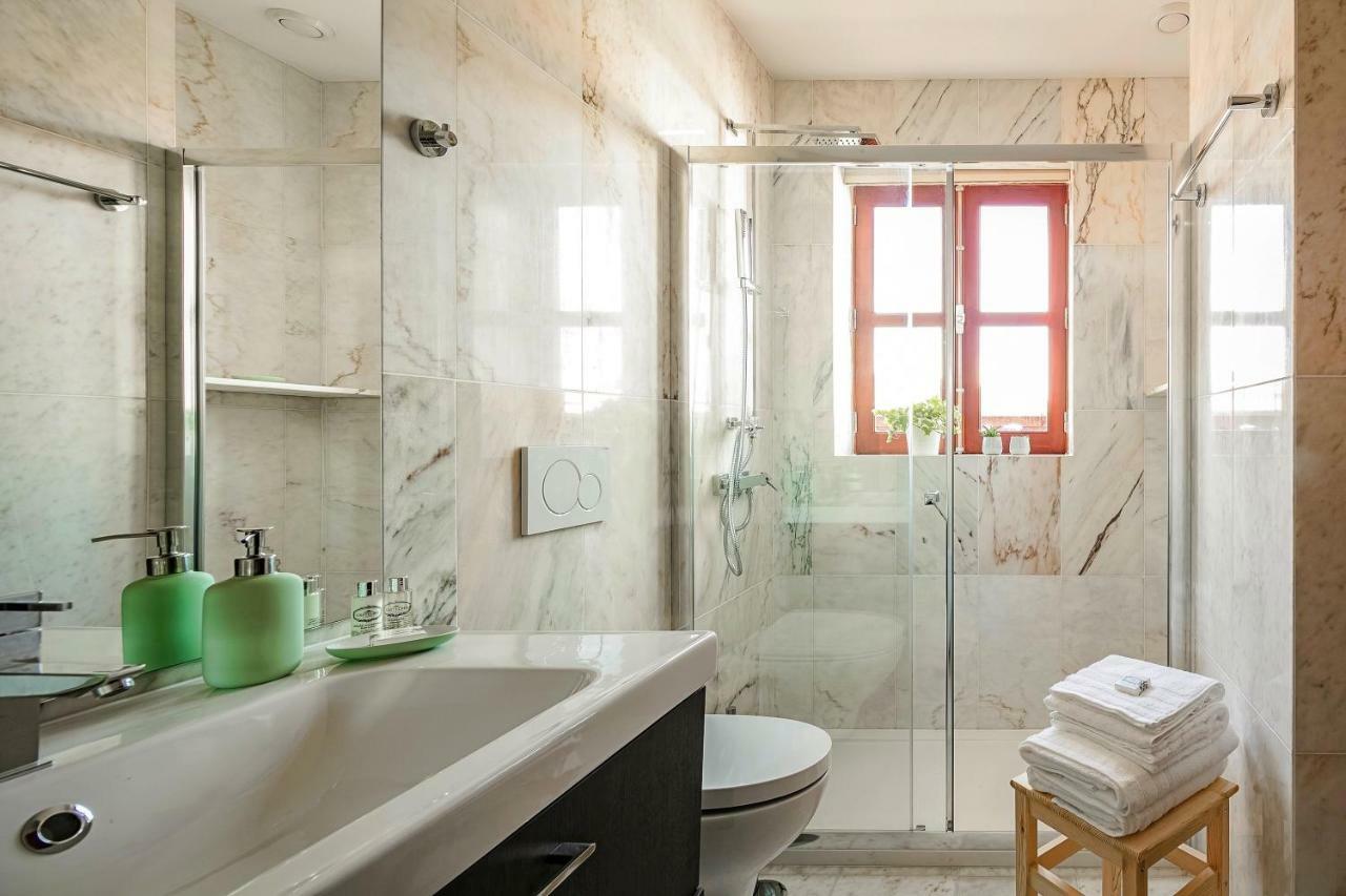 Charming Bonfim Penthouse Apartment Porto Luaran gambar